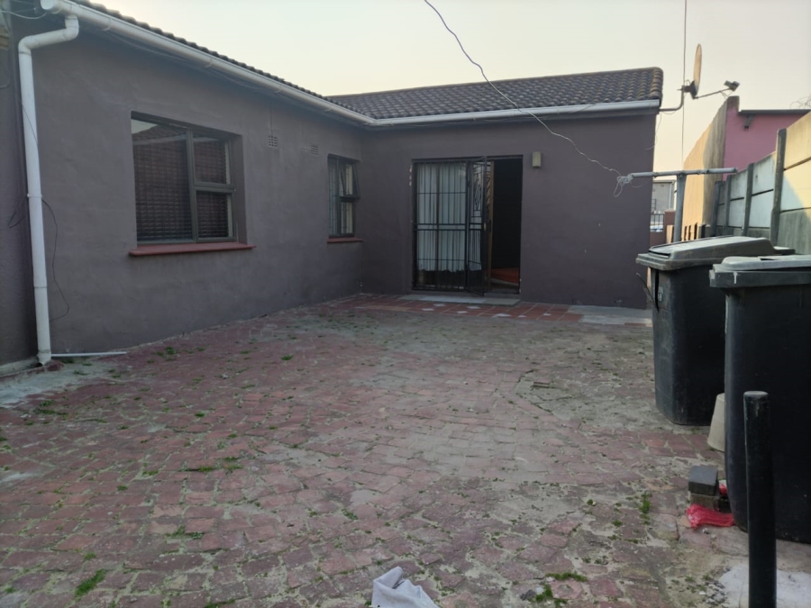 3 Bedroom Property for Sale in Khaya Western Cape